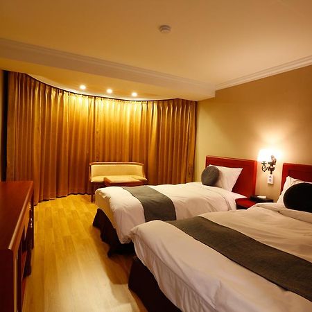 Anmyeondo Plaza Hotel Taean Exterior photo