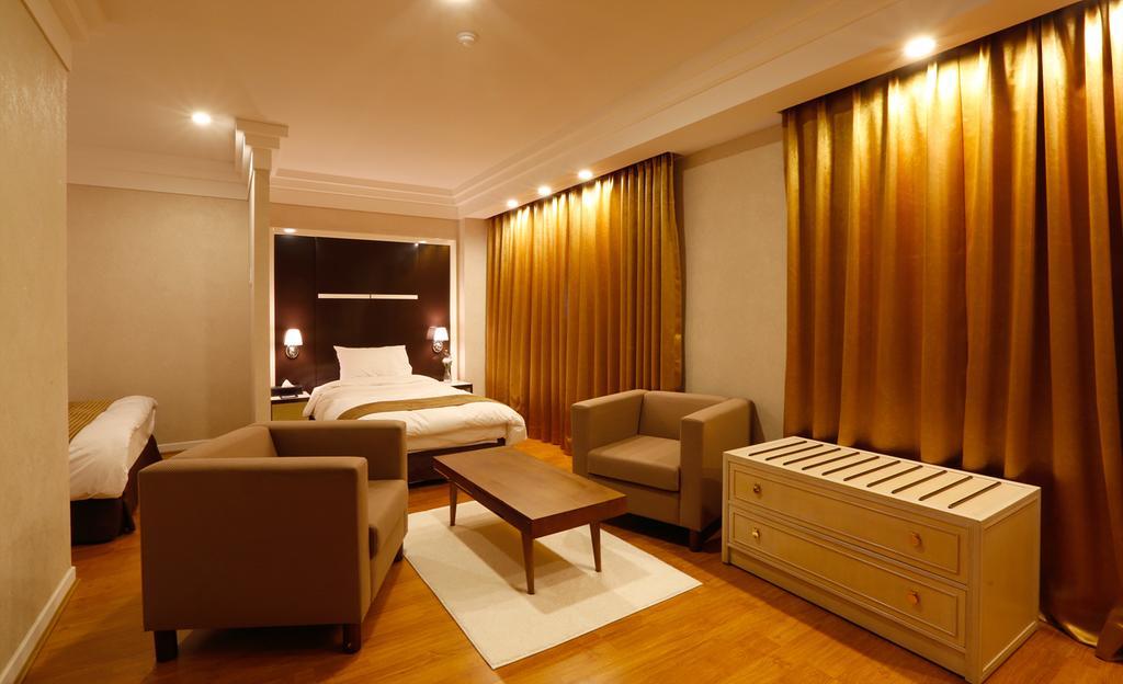 Anmyeondo Plaza Hotel Taean Exterior photo